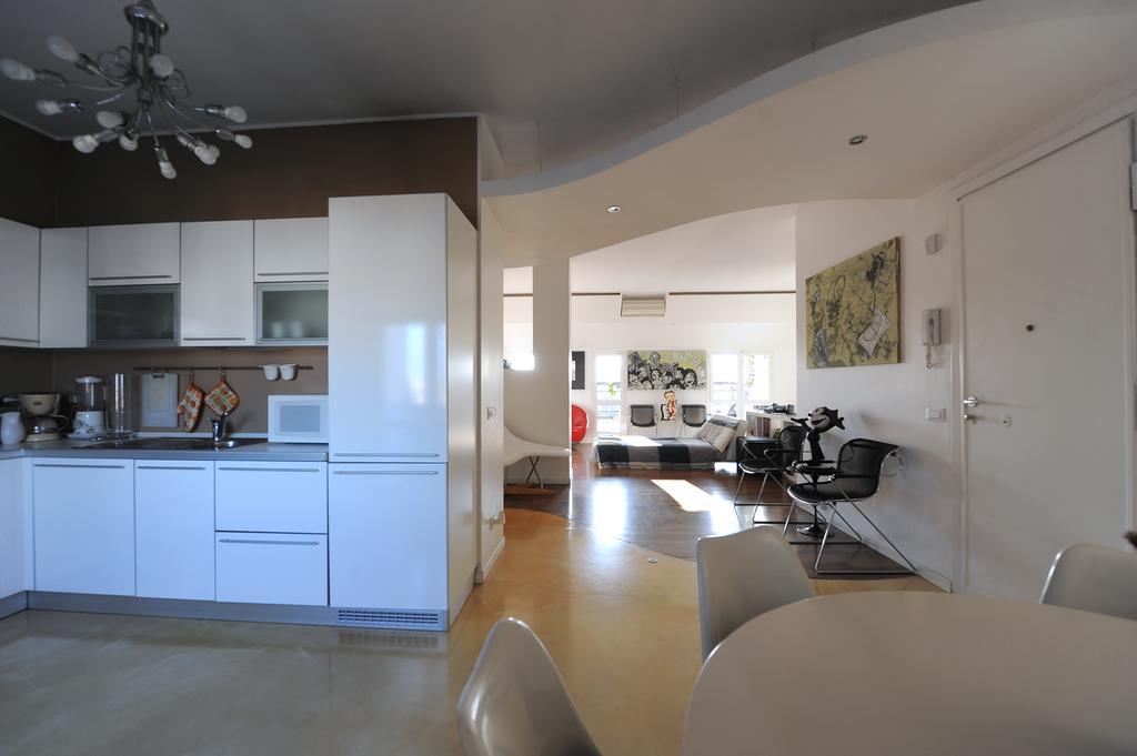 Apartment Piazza Napoli Penthouse Milan