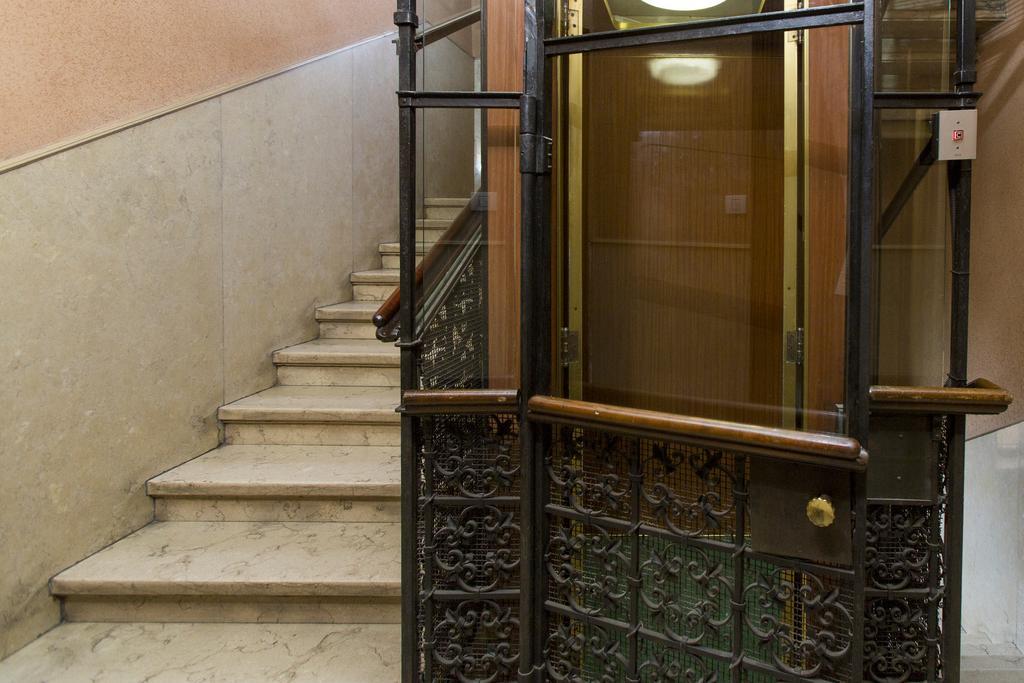 Apartment Charme