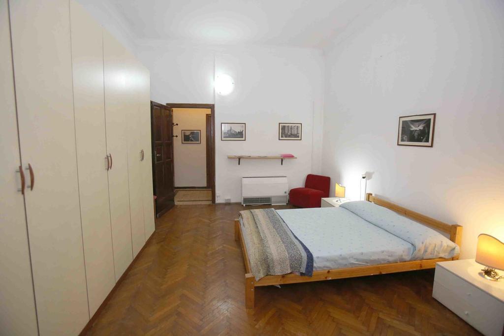 Spinoza Apartment