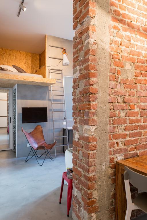 Apartment The Best Rent - Montenero Milan