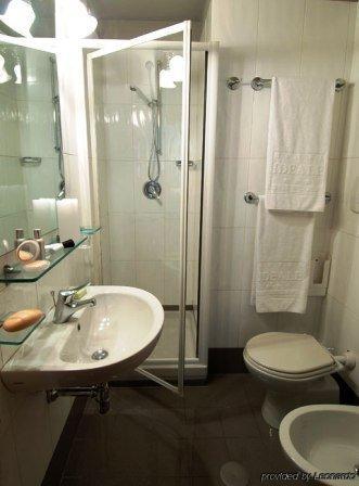 Ideale 3* Milan