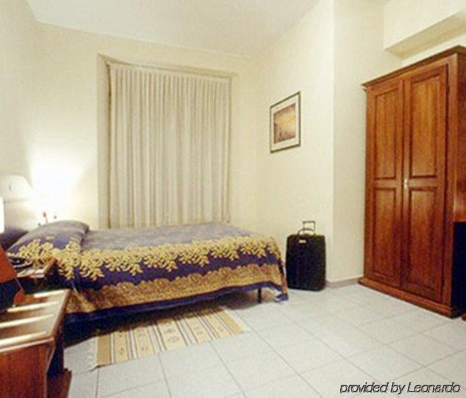 Pavone Hotel 3*