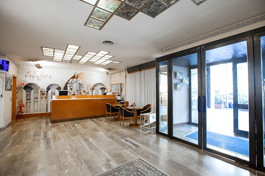 Hotel Unaway & Linea Uno Milan