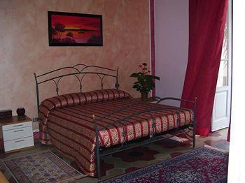 Guest house Cheta 2*