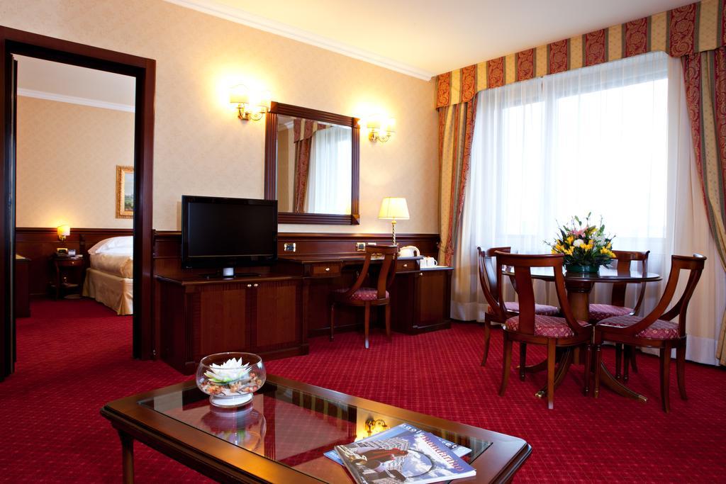Hotel Atahotel Executive