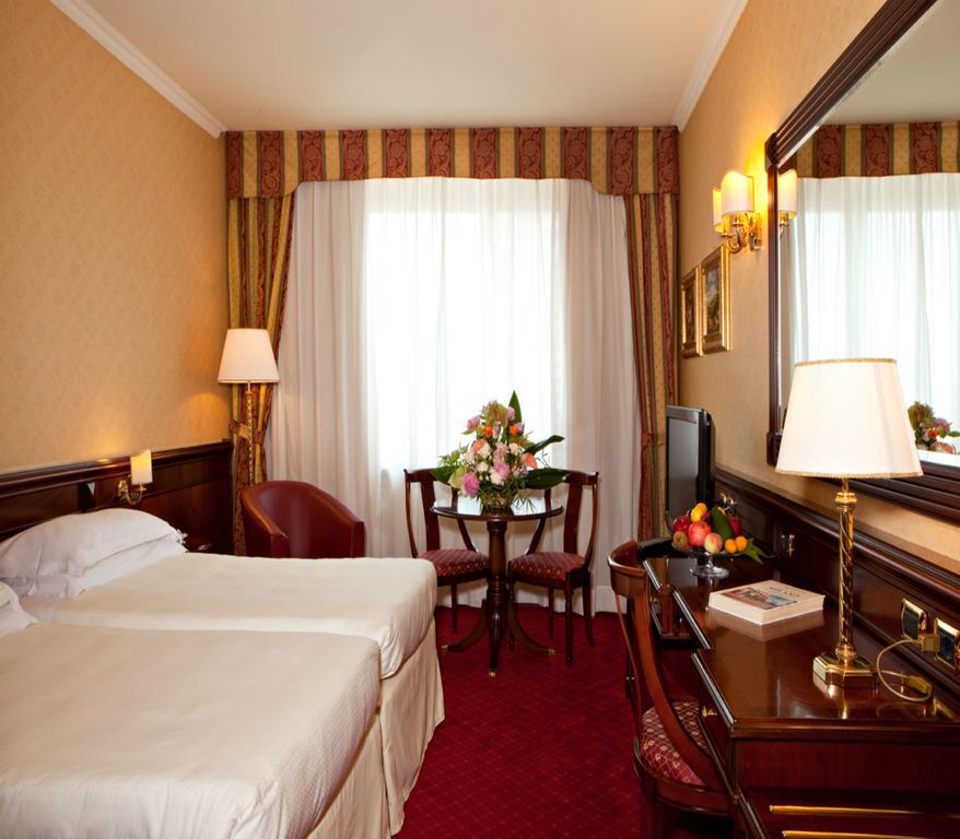 Hotel Atahotel Executive 4*