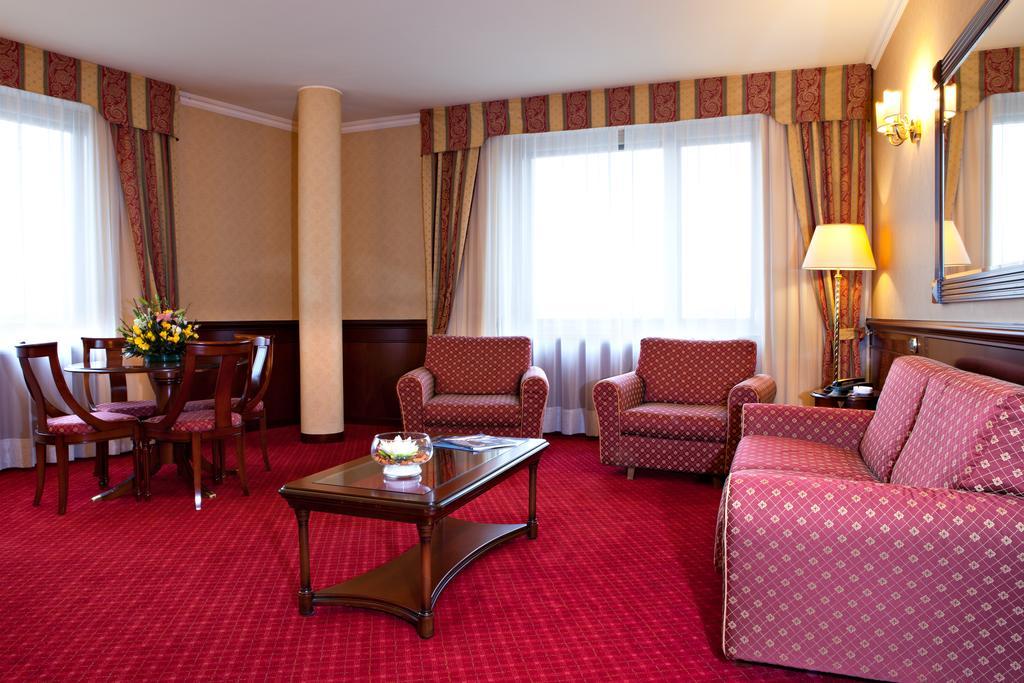 Hotel Atahotel Executive 4*