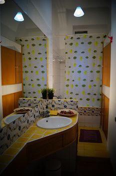 I Am Here Station Hotel Milan
