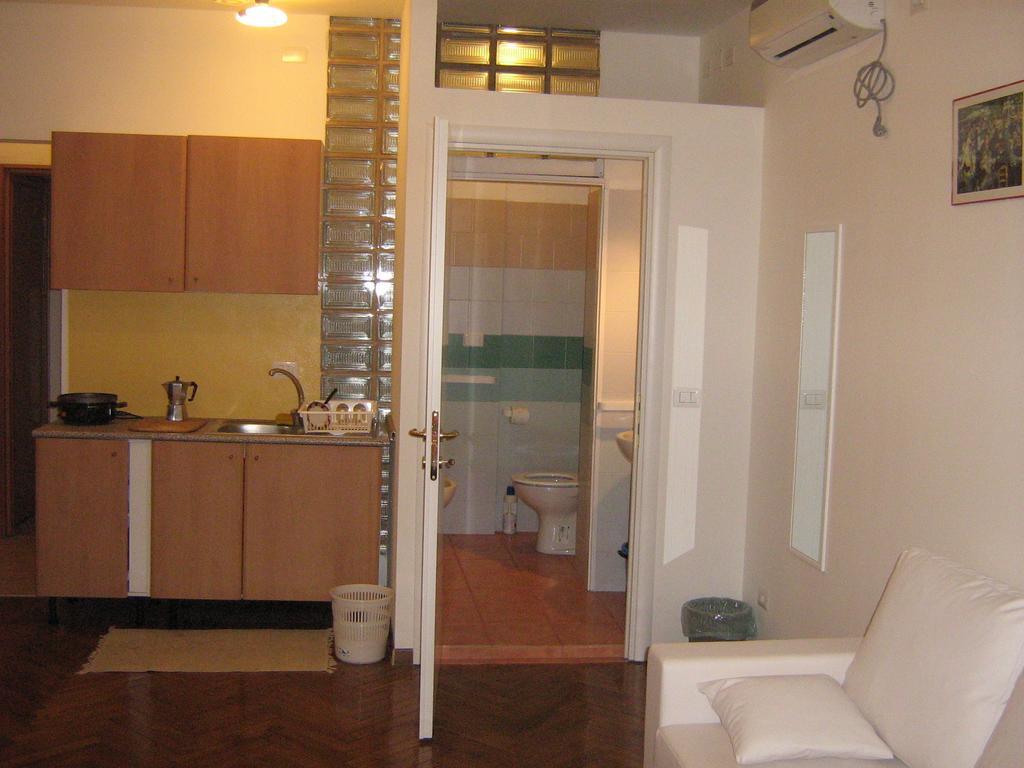 Flat In 1 Milan