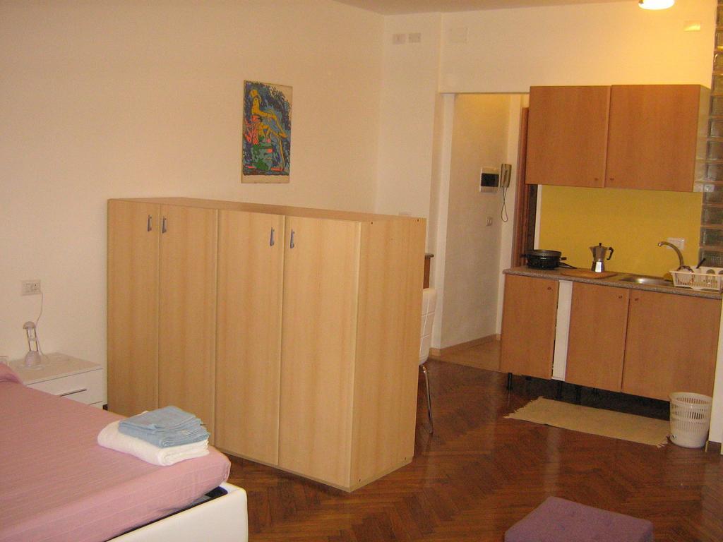 Apartment Flat In 1 Milan