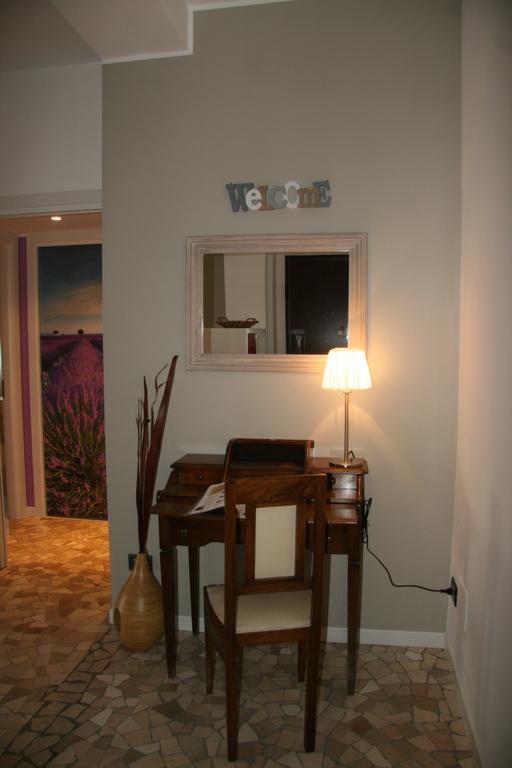 Chez Nous * Milan
