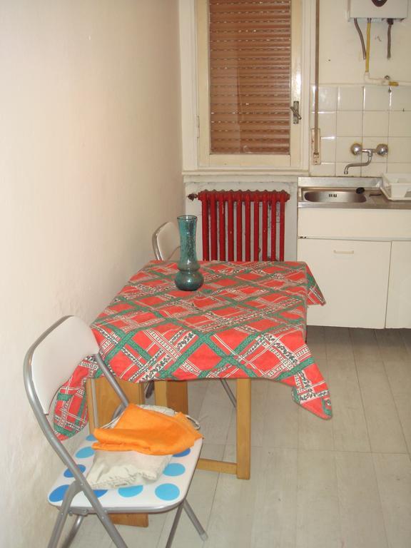 Via Toscanelli 3