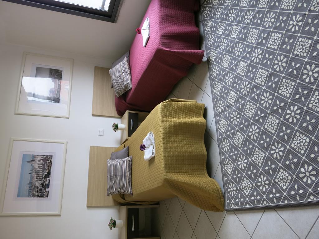 Aparthotel Expo Carcano
