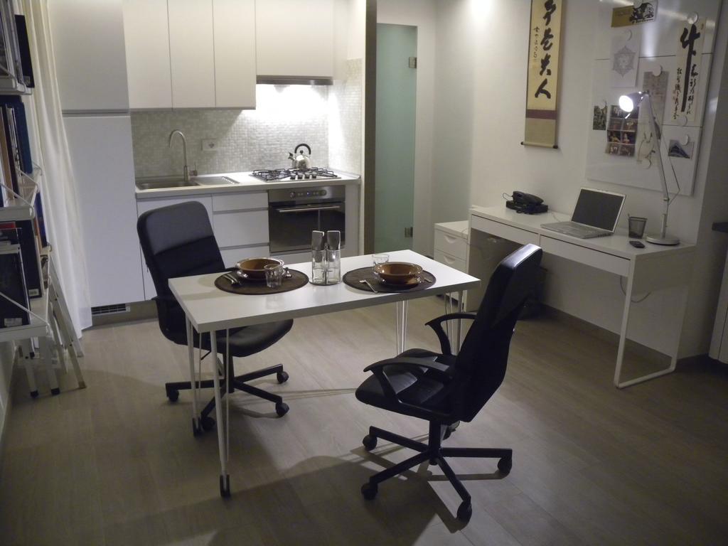 Design - Center - Duomo Apartment Milan