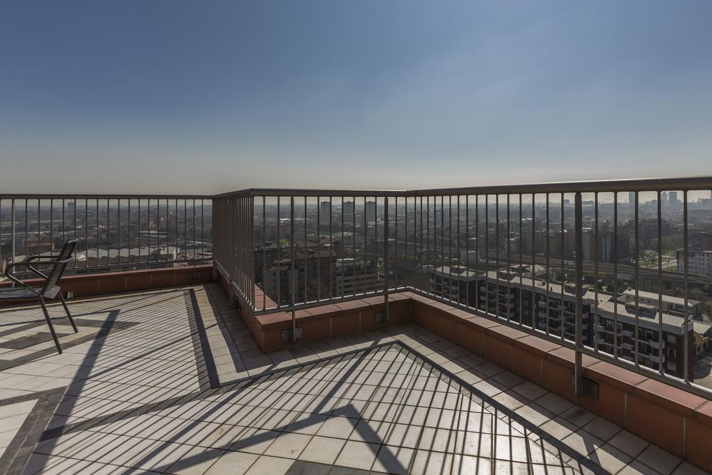 Suzzani Halldis Apartment Milan