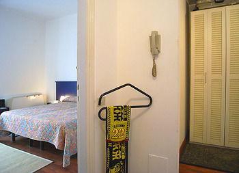 Pola Aparthotel 4*