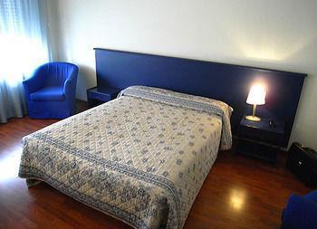 Pola 4* Milan