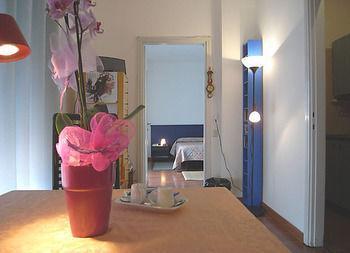 Pola Aparthotel Milan