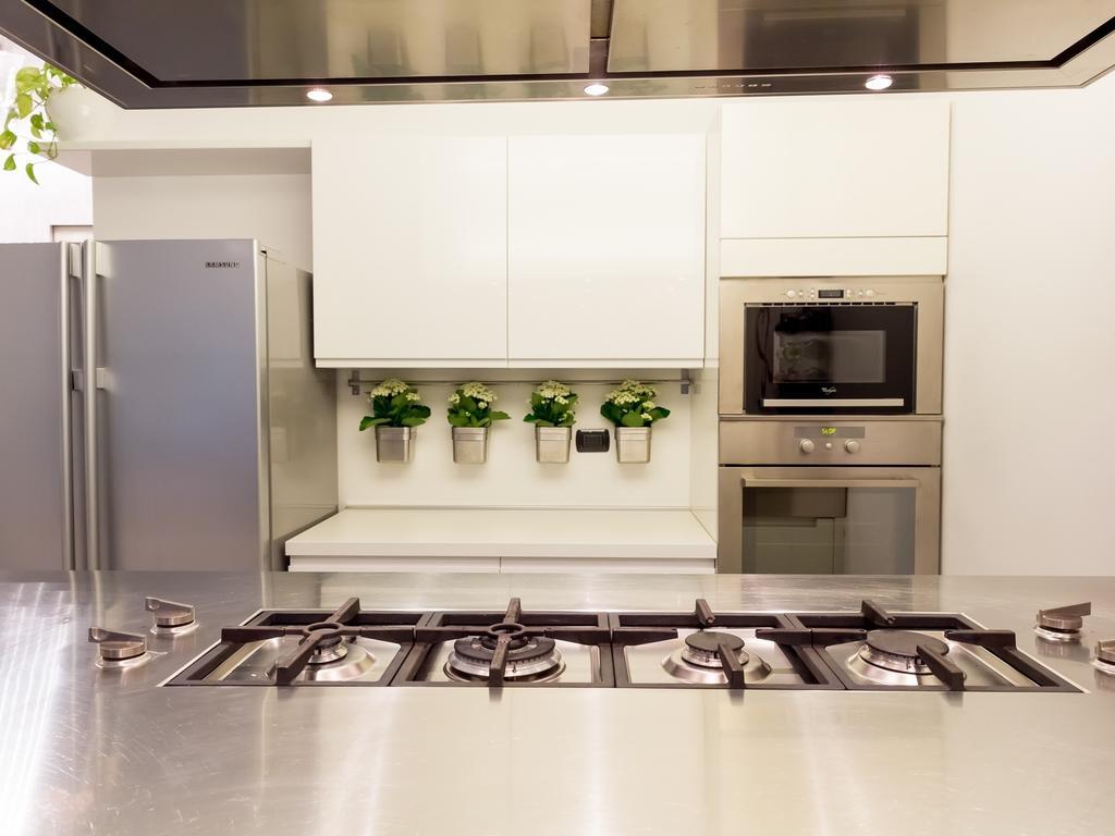 Luxury Loft - Station Apartment *