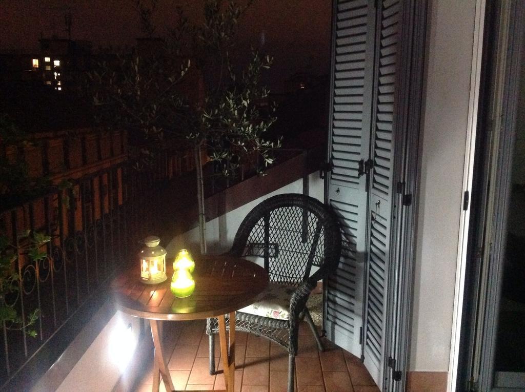 Pied A Terre With Terrazza In Center