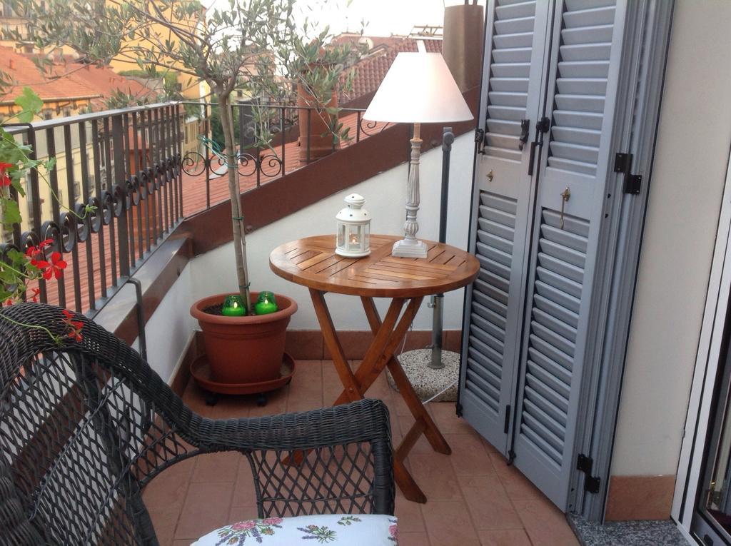 Pied A Terre With Terrazza In Center Apartment *