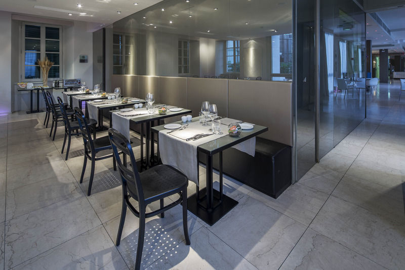 Nh Palazzo Moscova Hotel