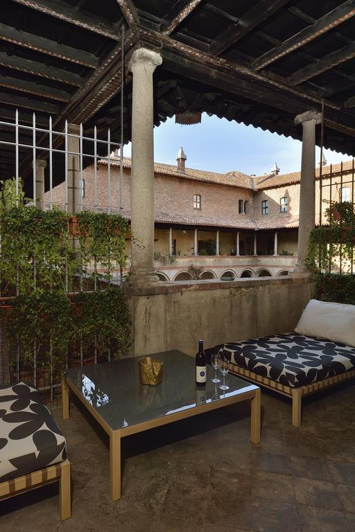 Park & Cloister Views Exclusive Apartment