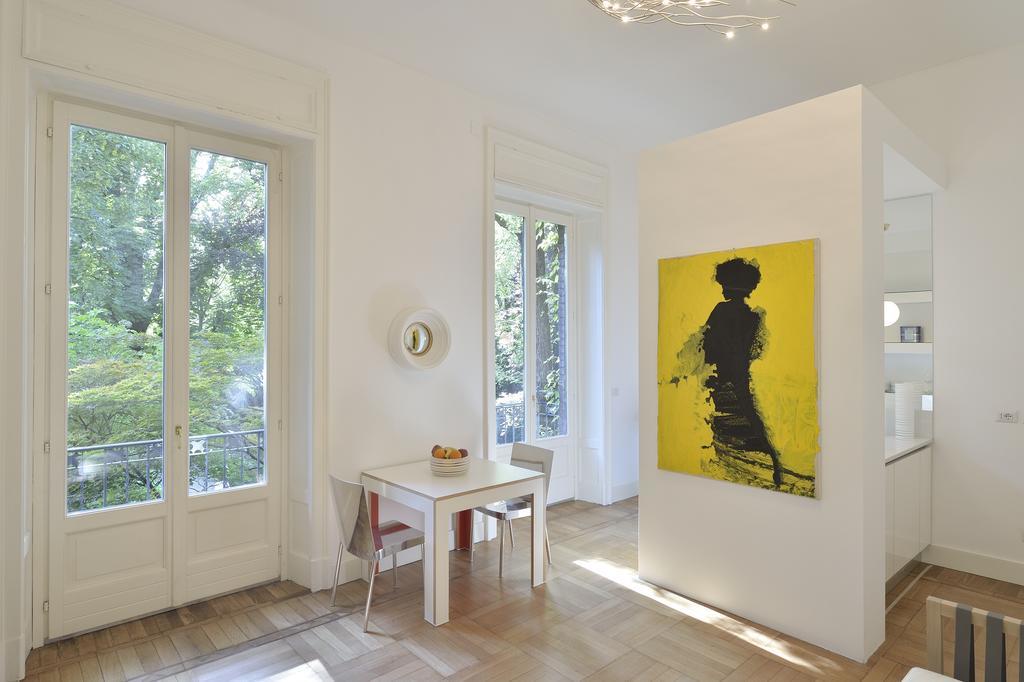 Park & Cloister Views Exclusive Apartment