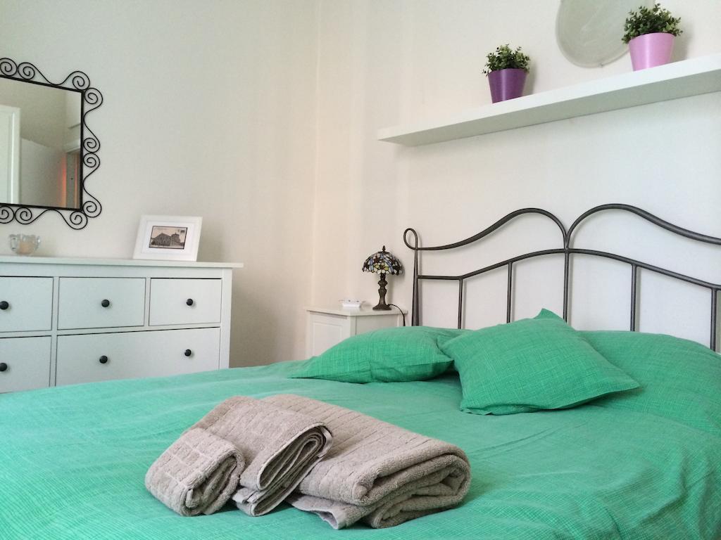 Apartment Kibilu - Via Thaon De Revel Milan