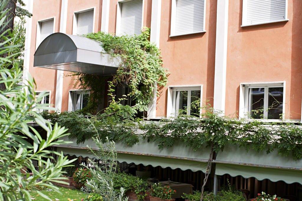 Hotel Eco & Bioriso Restaurant Milan