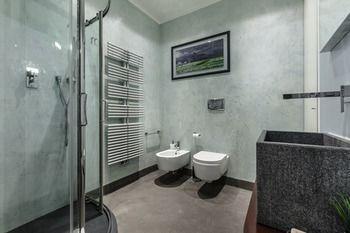 Suitelowcost - San Babila Duomo Milan