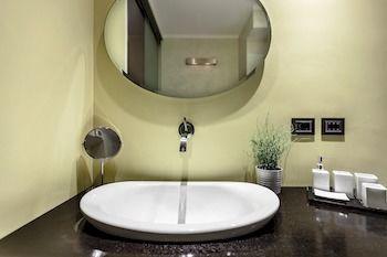 Hotel Suitelowcost - San Babila Duomo