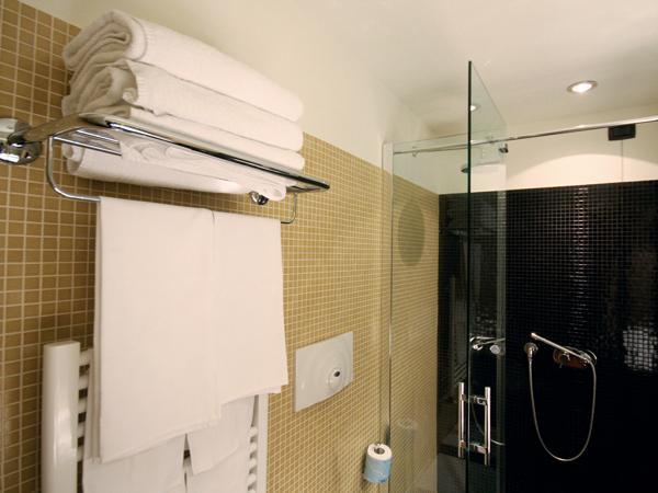 Monopole Milan