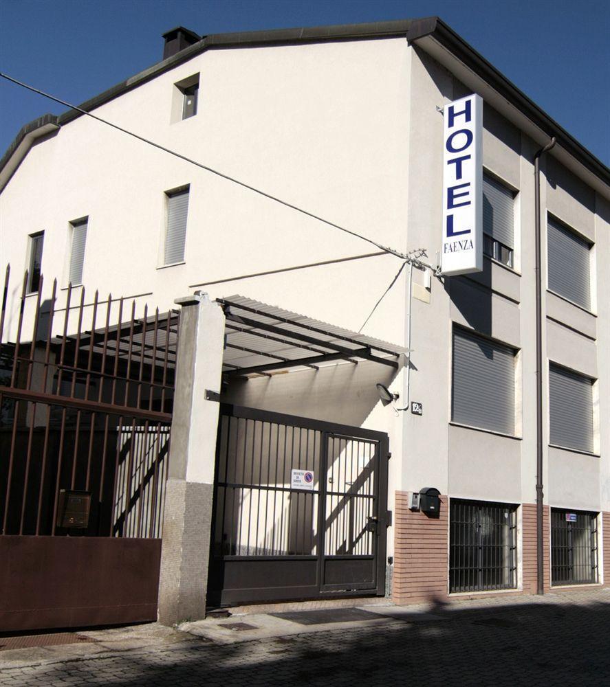 Hotel Faenza *