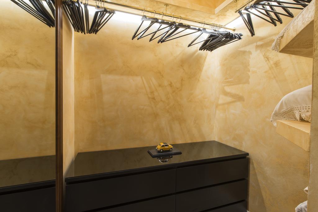 Apartment Bnbutler - Broletto 39 - A Few Steps To The Duomo And La Scala *