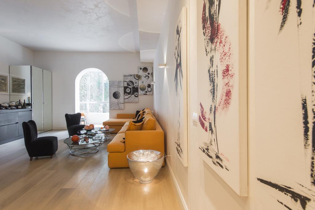 Apartment Bnbutler - Broletto 39 - A Few Steps To The Duomo And La Scala