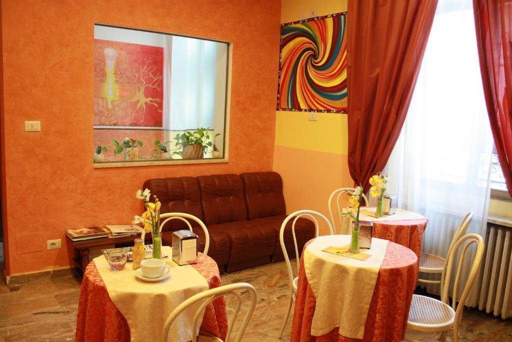 San Giovanni Hotel *