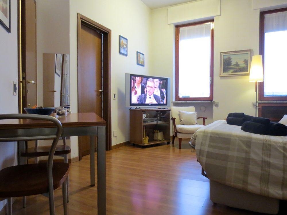 Apartment Temporary House - Navigli