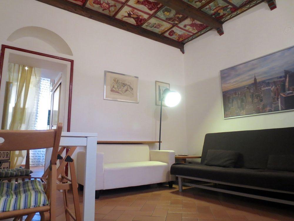 Apartment Temporary House - Navigli Milan