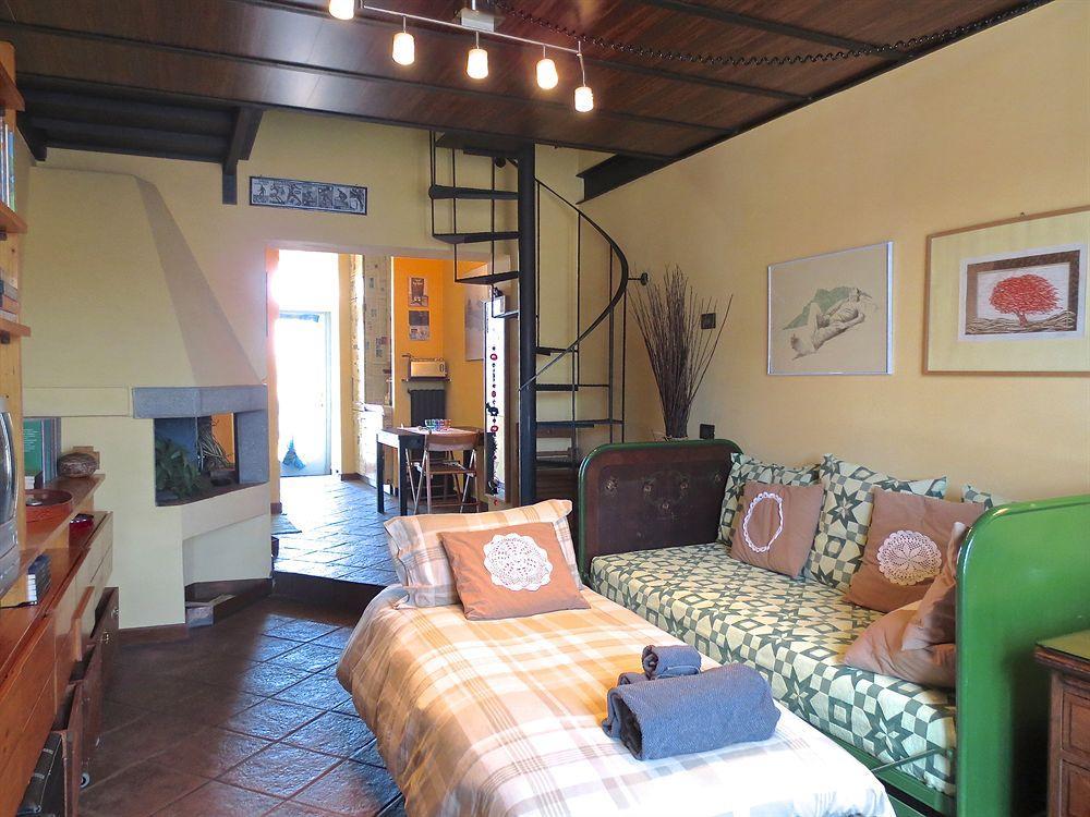 Temporary House - Navigli