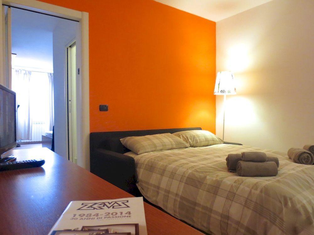 Apartment Temporary House - Navigli Milan