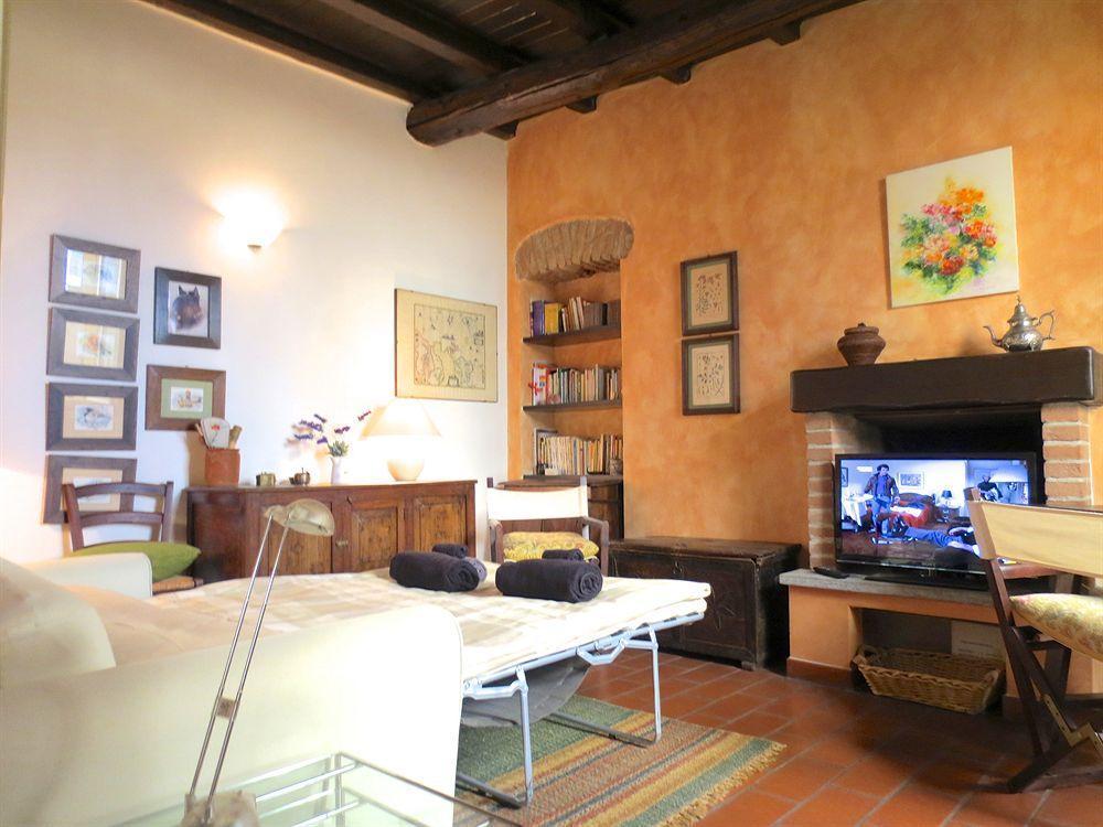 Apartment Temporary House - Navigli Milan