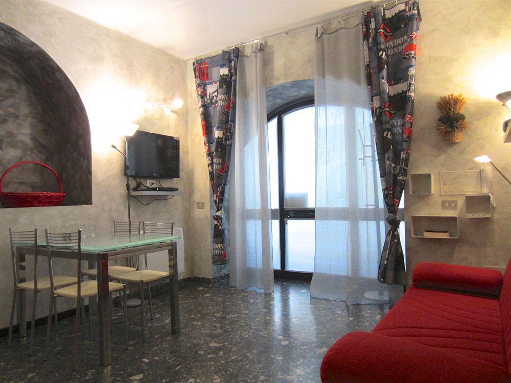 Temporary House - Navigli