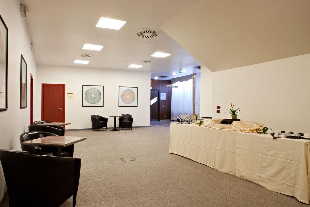 Hotel Atahotel Executive 4*