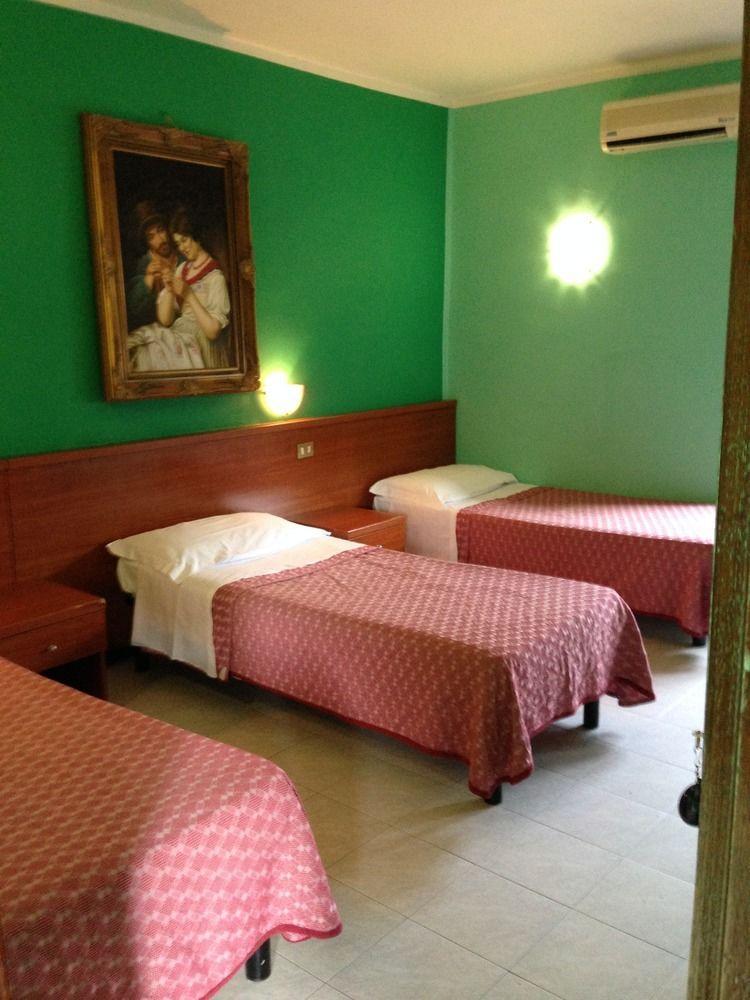 Hotel Bonola Milan
