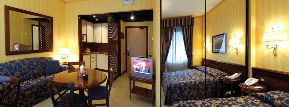 Hotel Unaway & Linea Uno 4*