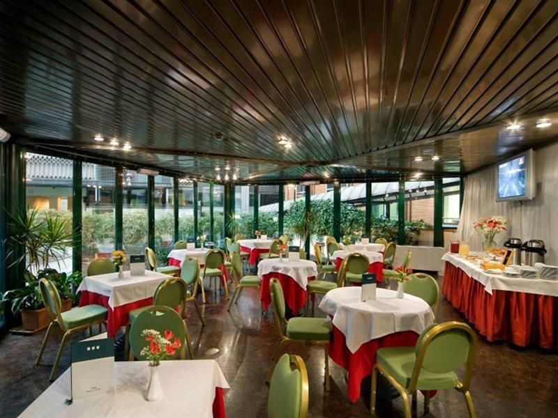 Hotel Century 4*