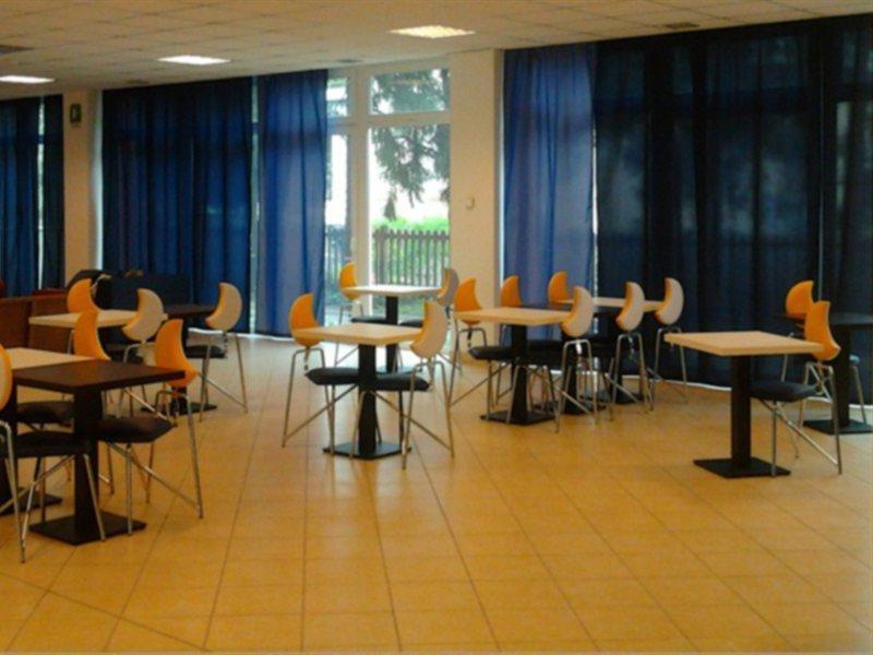 Hostel New Generation Chic Sempione Milan