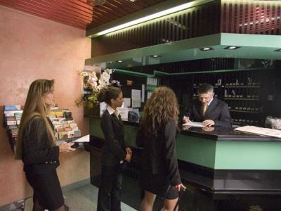 Hotel Astoria Sure Collection By Western 3*