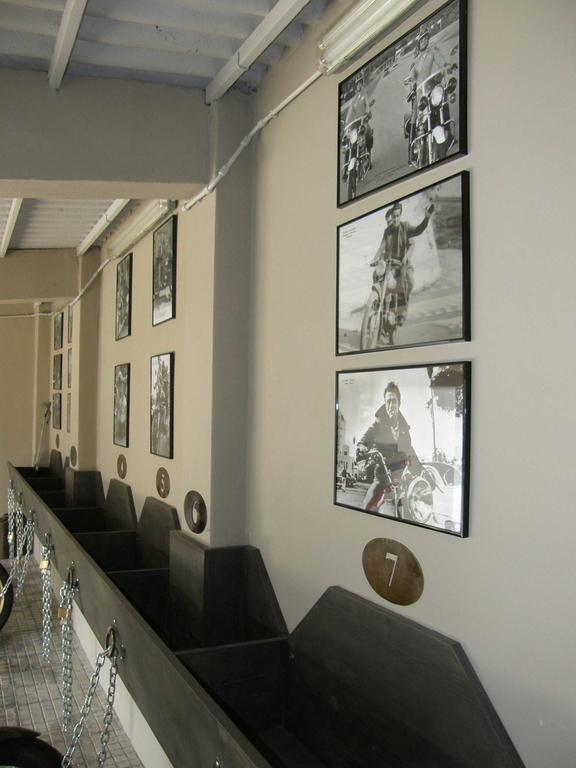 Zuretti 61 Milan